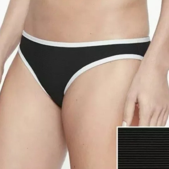 Athleta Bundle High Neck KeyHole Strappy Bikini Top & 2 Athleta Bikini Bottoms - Picture 13 of 16